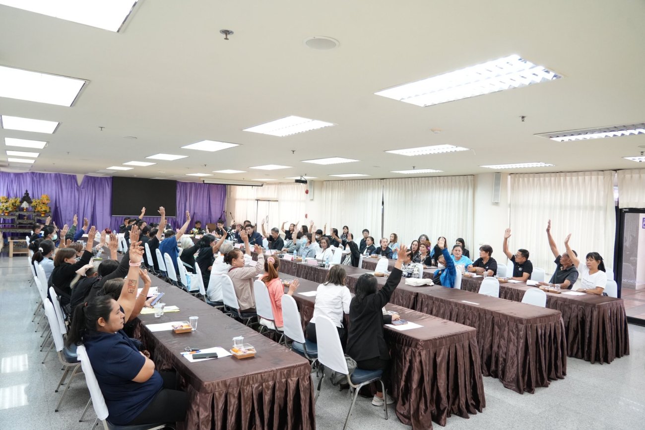 เทศบาลนครอ้อมน้อย จัดการประชุมคณะกรรมการกองทุนหลักประกันสุขภาพ เทศบาลนครอ้อมน้อย ครั้งที่ 1/2569 ณ ห้องประชุม ชั้น 6 เทศบาลนครอ้อมน้อย